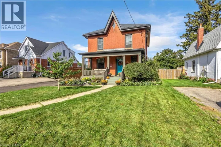 17 ALEXANDER Avenue, Paris, Ontario N3L2V6