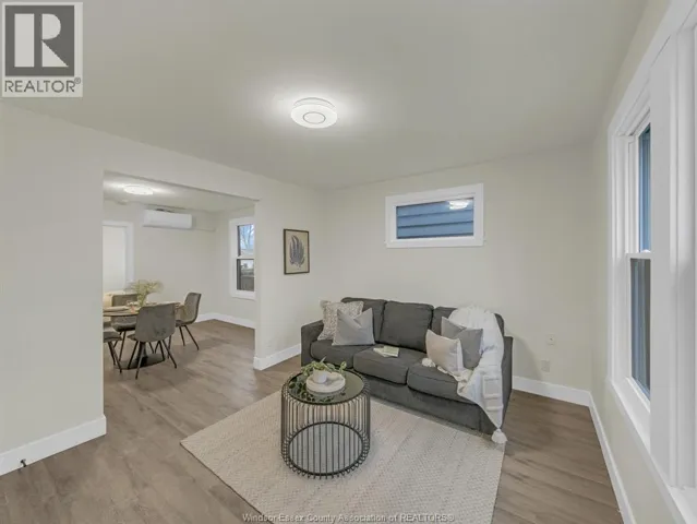 545 Cameron Unit# 6, Windsor, Ontario N9B1Y9