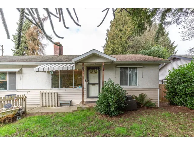 13221 112B AVENUE, Surrey, British Columbia V3R2H4