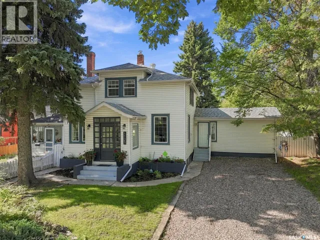 1121 B AVENUE N, Saskatoon, Saskatchewan S7L1G2