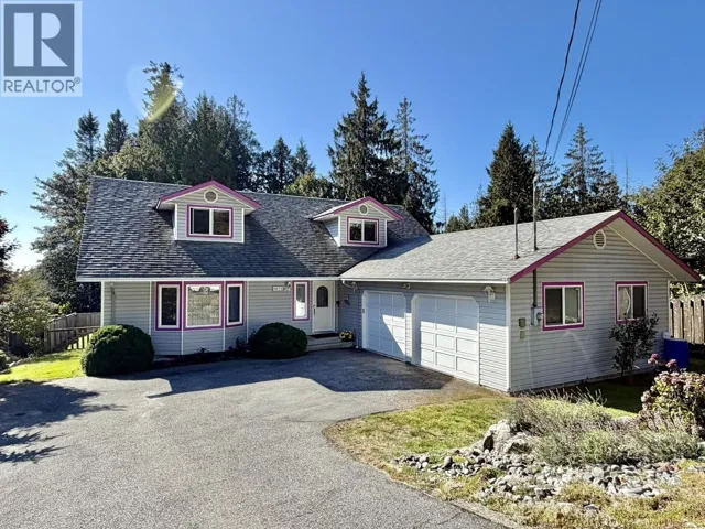1073 GRANDVIEW ROAD, Gibsons, British Columbia V0N1V3