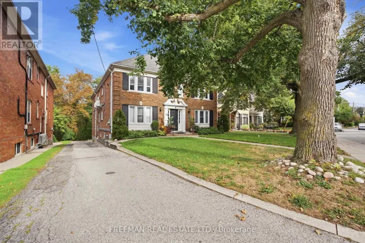 783 SPADINA ROAD, Toronto (Forest Hill South), Ontario M5P2X5