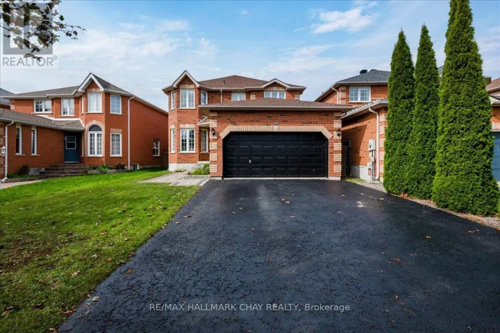 18 BEAR CREEK DRIVE, Barrie (Holly), Ontario L4N9M6