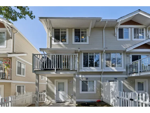 28 12110 75A AVENUE, Surrey, British Columbia V3W1M1
