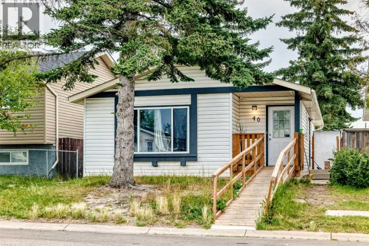 40 FALDALE Close NE, Calgary, Alberta T3J1V9