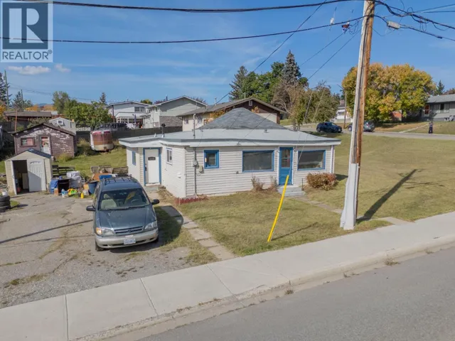 1005 11th Avenue S, Cranbrook, British Columbia V1C2R6
