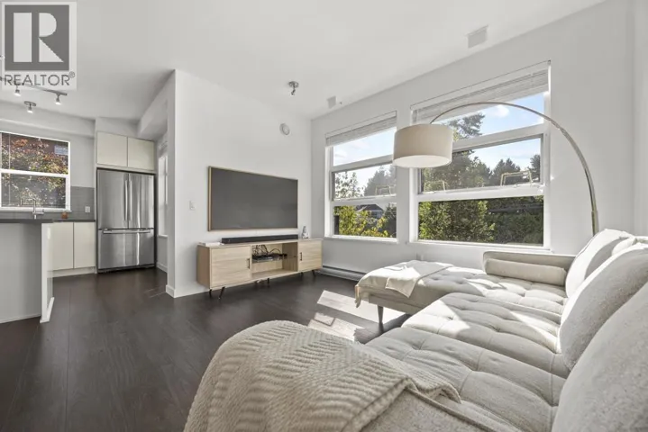 216 607 COTTONWOOD AVENUE, Coquitlam, British Columbia V3J0H1