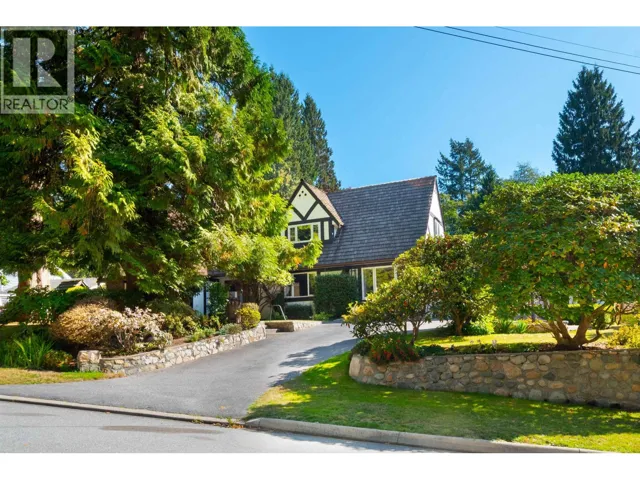 510 EVERGREEN PLACE, North Vancouver, British Columbia V7N2Z2