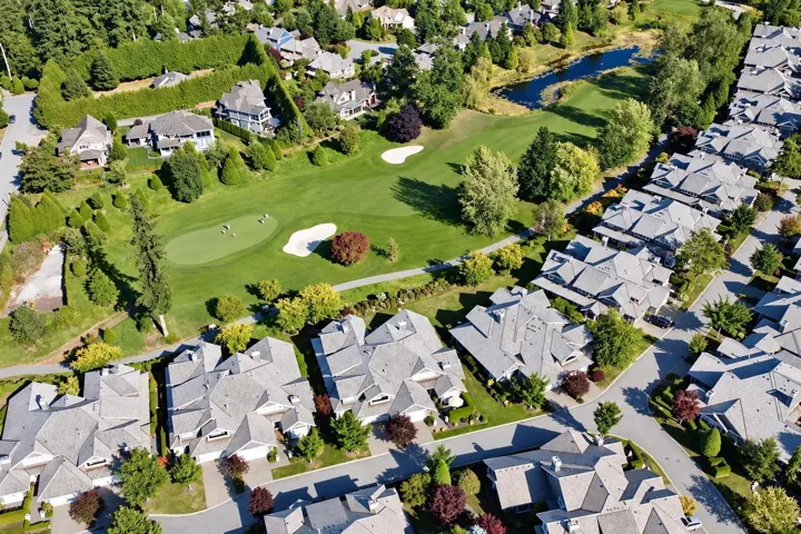 9 15715 34 AVENUE, Surrey, British Columbia V4P3G2