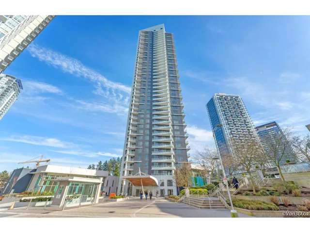 2710 9887 WHALLEY BOULEVARD, Surrey, British Columbia V3T0P4