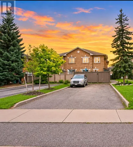 121 PRESSED BRICK DRIVE, Brampton (Brampton North), Ontario L6V4K5