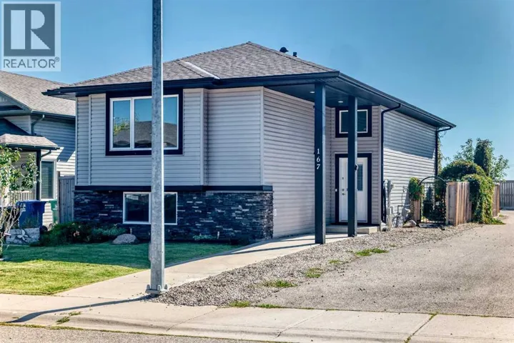 167 Mount Sundance Crescent, Lethbridge, Alberta T1J0L4