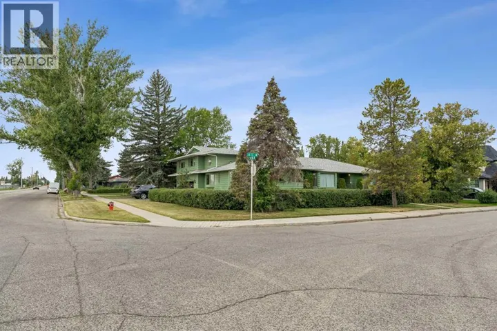 5015 15 Street SW, Calgary, Alberta T2T4B7