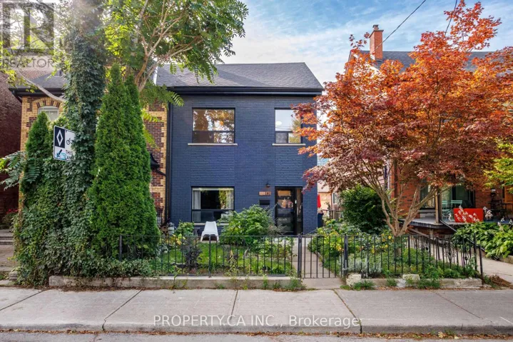 UPPER - 181 ARGYLE STREET, Toronto (Little Portugal), Ontario M6J1P5