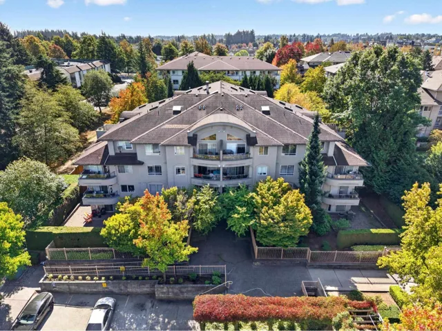 104 7475 138 STREET, Surrey, British Columbia V3W0Y9