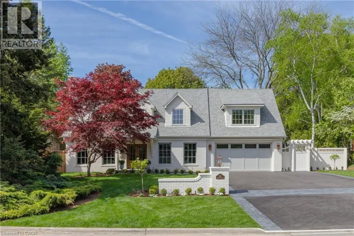 130 EDGECLIFFE Place, Halton, Ontario L7L3Z3
