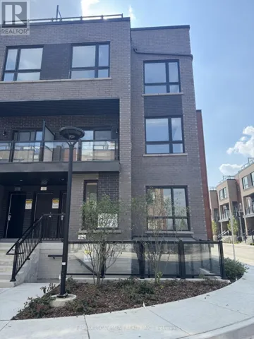 27 - 17 LYTHAM GREEN CIRCLE, Newmarket (Glenway Estates), Ontario L3Y0H4