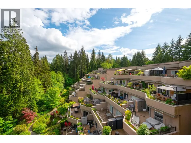 706 1500 OSTLER COURT, North Vancouver, British Columbia V7G2S2
