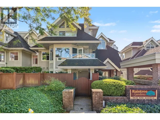302 3638 RAE AVENUE, Vancouver, British Columbia V5R2P5