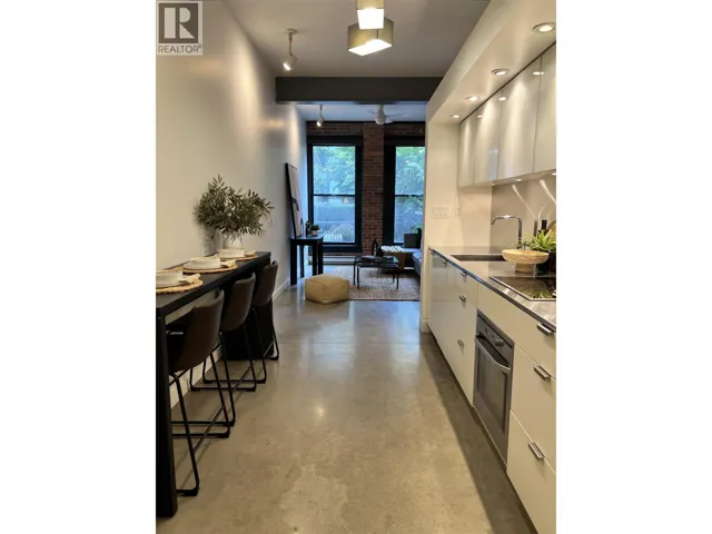 306 53 W HASTINGS STREET, Vancouver, British Columbia V6B1G4