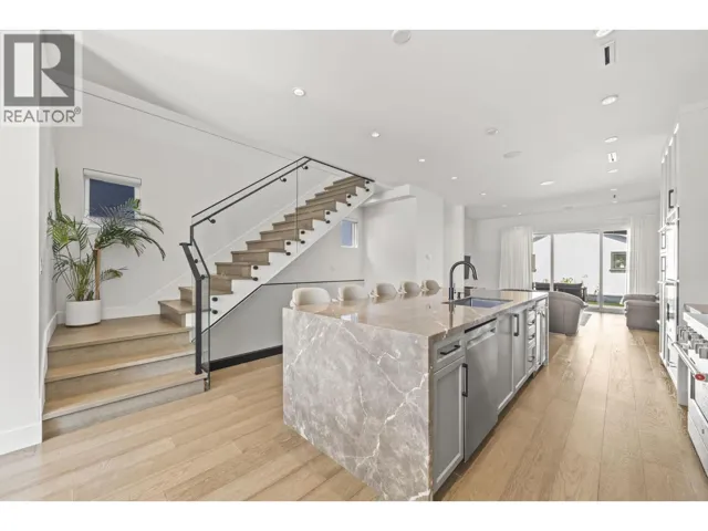 4347 GEORGIA STREET, Burnaby, British Columbia V5C2T9