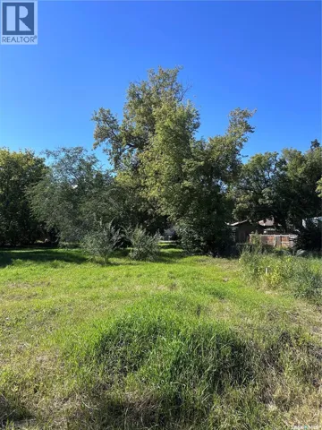 429 R AVENUE S, Saskatoon, Saskatchewan S7M2Z4