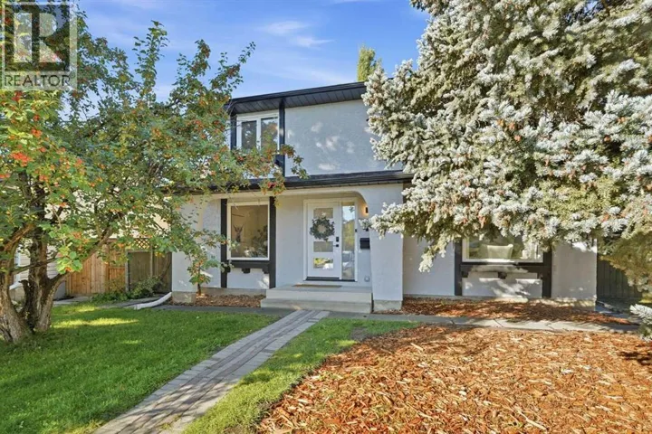 44 Cedarwood Bay SW, Calgary, Alberta T2W3H7