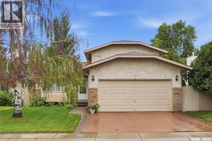 427 Bronson CRESCENT, Saskatoon, Saskatchewan S7J5E4
