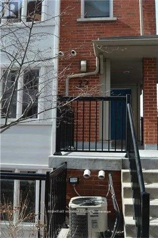 2 - 32 FLORENCE WYLE LANE, Toronto (South Riverdale), Ontario M4M3E7