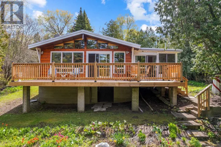 28 STEWARTS POINT, Northern Bruce Peninsula, Ontario N0H1W0