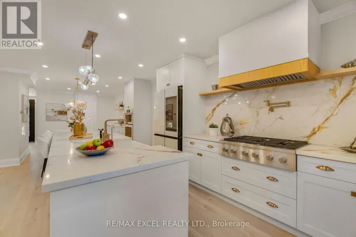 599 CONACHER DRIVE, Toronto (Newtonbrook East), Ontario M2M3M9
