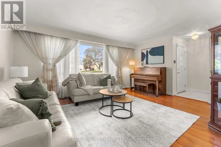 55 RAYOAK DRIVE, Toronto (Parkwoods-Donalda), Ontario M3A2Y5