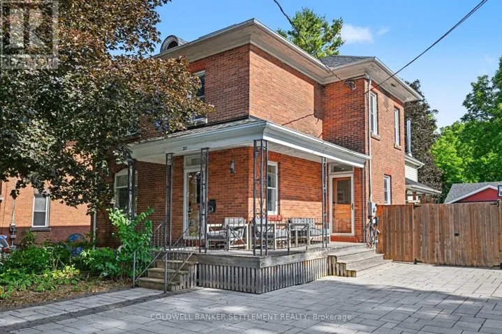 46 BROCK STREET S, Perth, Ontario K7H1Z6