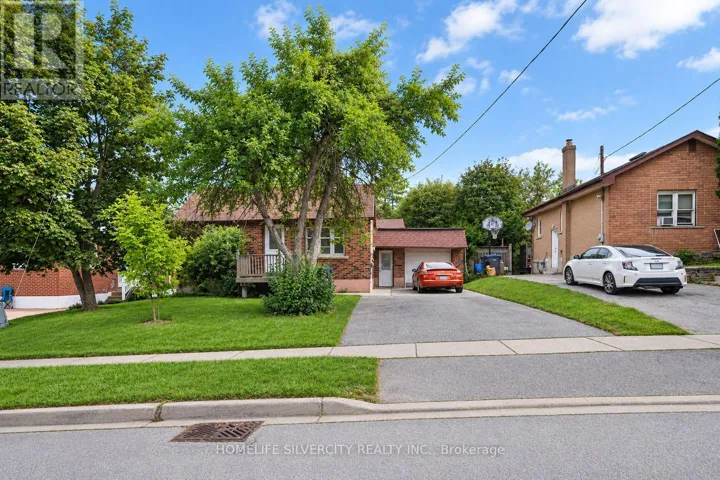 30 WOODWARD AVENUE, Brampton (Brampton North), Ontario L6V1K1