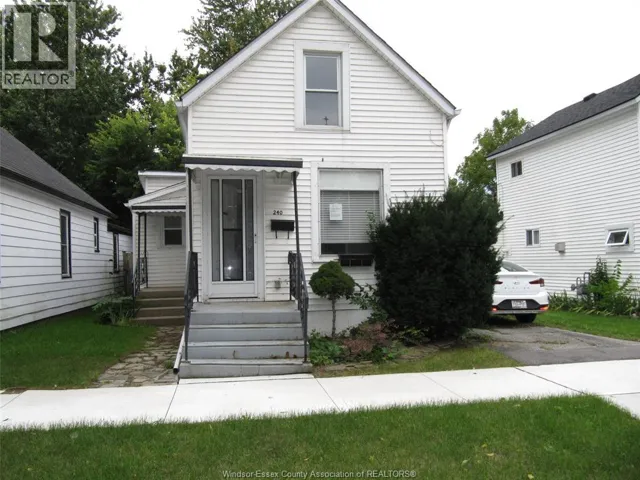 240 George St, Amherstburg, Ontario N9V2E9