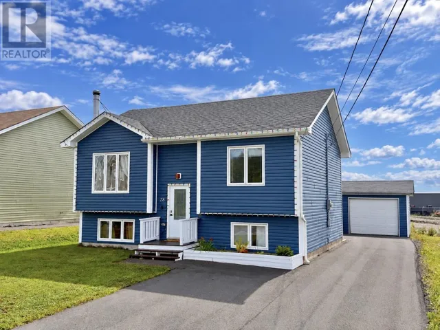 28 BARE MOUNTAIN Road, CLARENVILLE, Newfoundland & Labrador A5A0E4