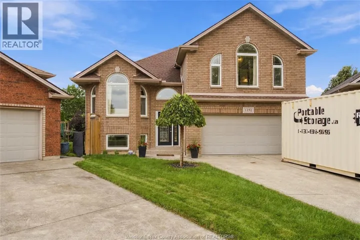 1352 MERIDIAN, Windsor, Ontario N9G2Z8