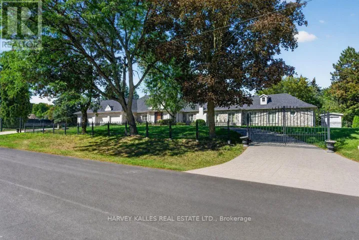 28 PUTTING GREEN CRESCENT, Vaughan (Kleinburg), Ontario L0J1C0