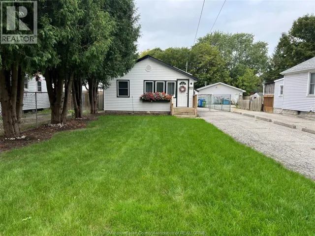 1553 SOUTH CAMERON, Windsor, Ontario N9B3C8