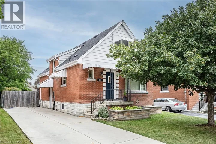 282 EAST 13TH Street, Hamilton, Ontario L9A3Z9