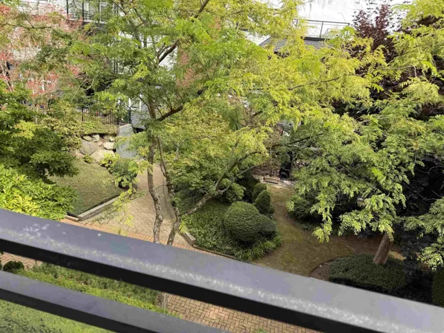 310 1280 FIR STREET, White Rock, British Columbia V4B4B1