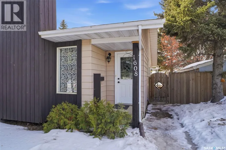 1608 Vickies AVENUE, Saskatoon, Saskatchewan S7N2P3