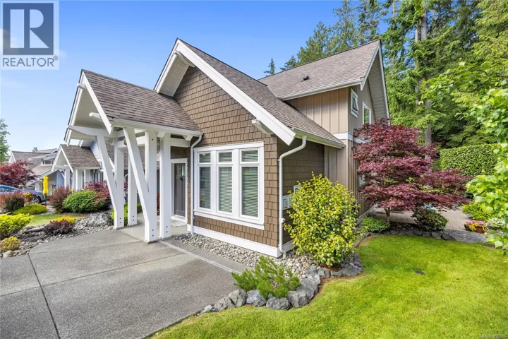 62 5251 Island Hwy W, Qualicum Beach, British Columbia V9K1S8