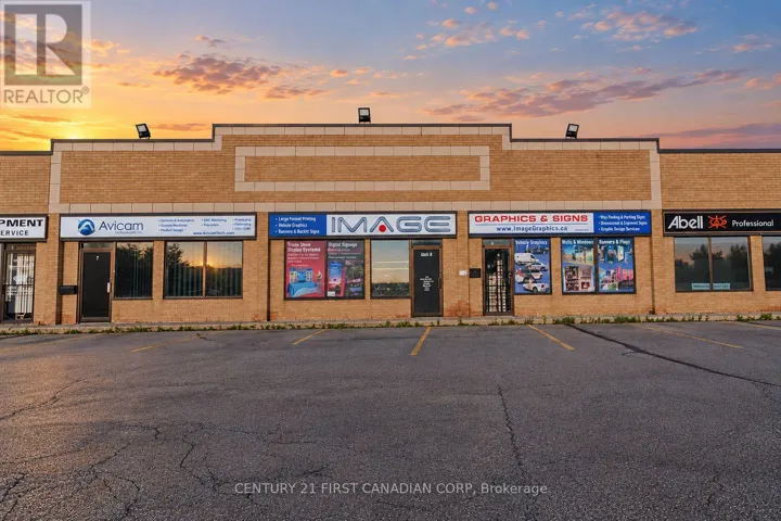 8-9 - 60 MEG DRIVE, London South (South X), Ontario N6E3T6
