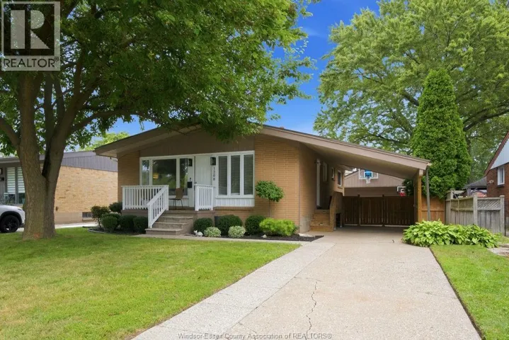 1208 BELLEPERCHE, Windsor, Ontario N8S3C5