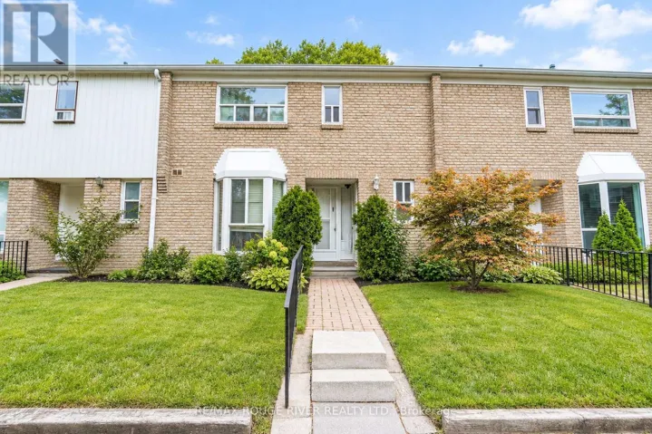 3 - 9 GOSFORD BOULEVARD, Toronto (Black Creek), Ontario M3N2G7