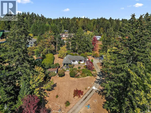 675 Kilmalu Rd, Mill Bay, British Columbia V8H1E2