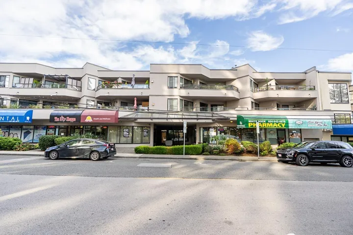201 1440 GEORGE STREET, White Rock, British Columbia V4B4A3
