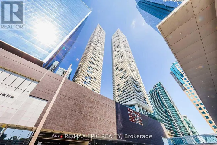 5705 - 100 HARBOUR STREET, Toronto (Waterfront Communities), Ontario M5J0B5