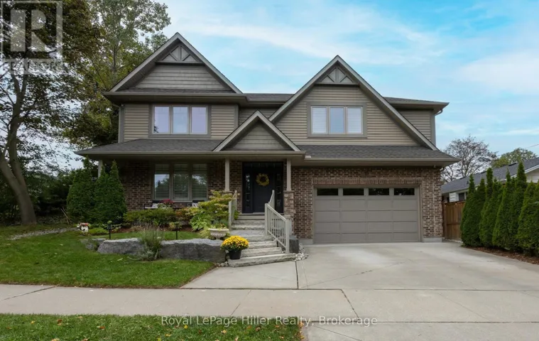 15 SWEETBRIAR DRIVE, Kitchener, Ontario N2M4S7
